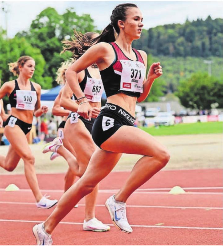 Seline Bücher aus Anglikon holt sich über 800 m den 
starken 2. Rang. 
Bild: zg