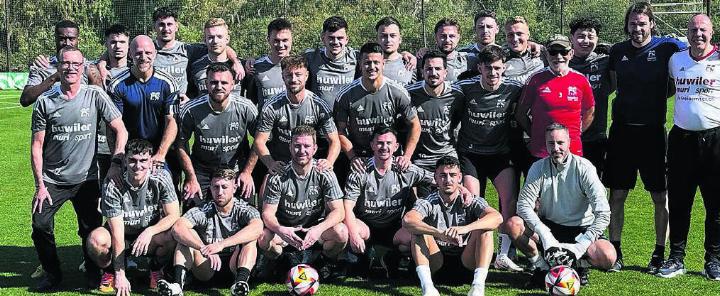 Der FC Muri geniesst das schöne Wetter in Spanien. Bild: zg