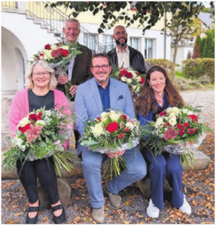 Sie freuen sich über ihre erneute Wahl: (v. l.) Gemeinderätin Gabriela Bereuter, Gemeindeammann Daniel Stark, Gemeinderat Reto Knecht, Vizeammann Boris Sommer und Gemeinderätin Natascha Brunold. Bild: zg