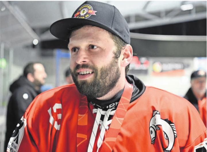 Spielertrainer Michel Simmen und sein Team sind geladen vor dem Final. Bild: awa/Archiv