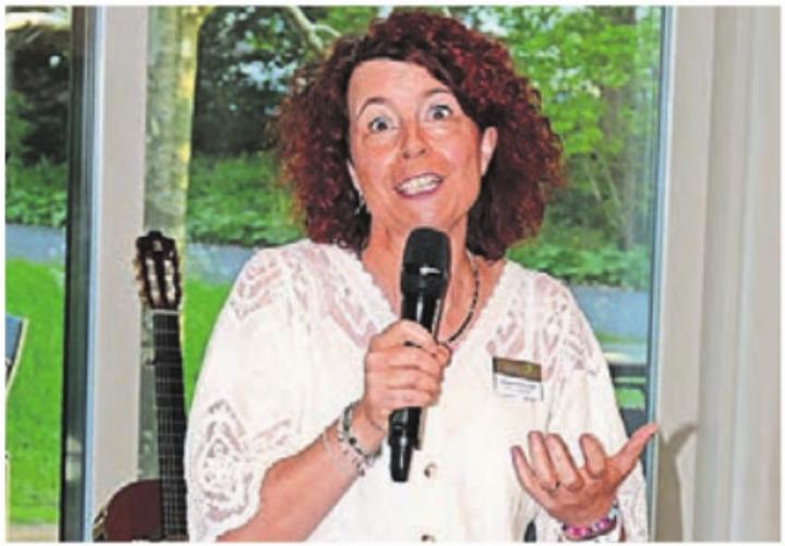 Geschäftsleiterin Andrea Beetschen als Gastgeberin. Bild: tre