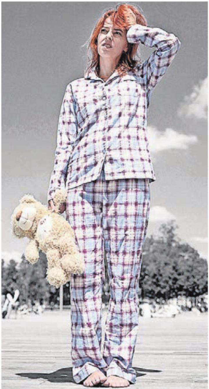 Anarchie im Schlafanzug: Uta Köbernick in ihrem neuen Programm.