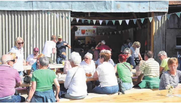 In der «Bluescht-Beiz» herrschte jeweils reger Betrieb. In der «Bluescht-Beiz» herrschte jeweils reger Betrieb.