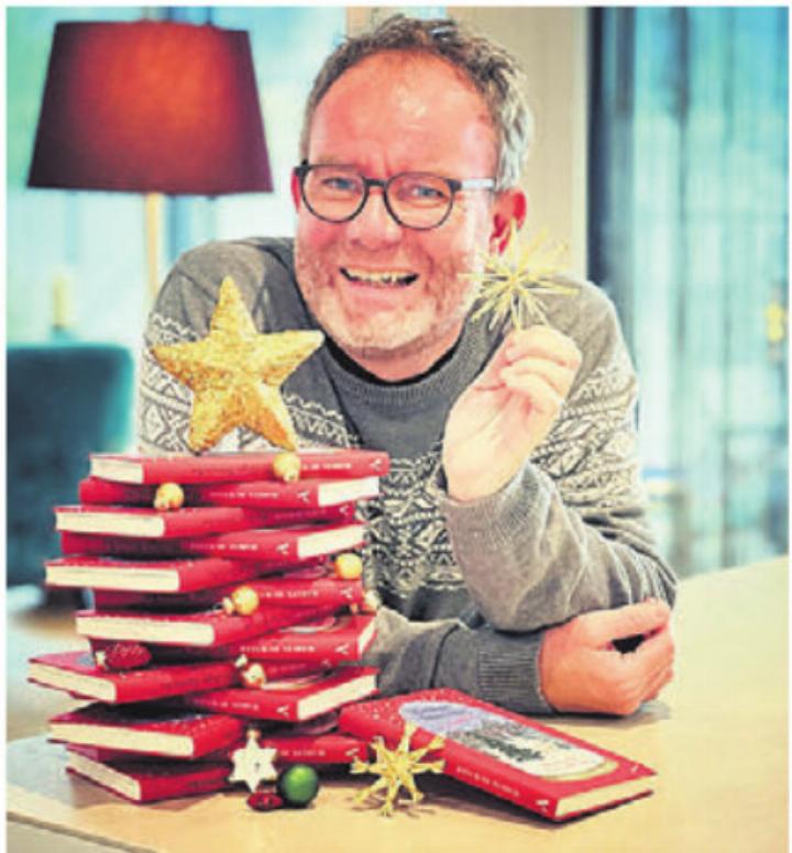 Marcel Huwyler erzählt in seiner Heimatgemeinde etwas andere Weihnachtsgeschichten. Bild: zg