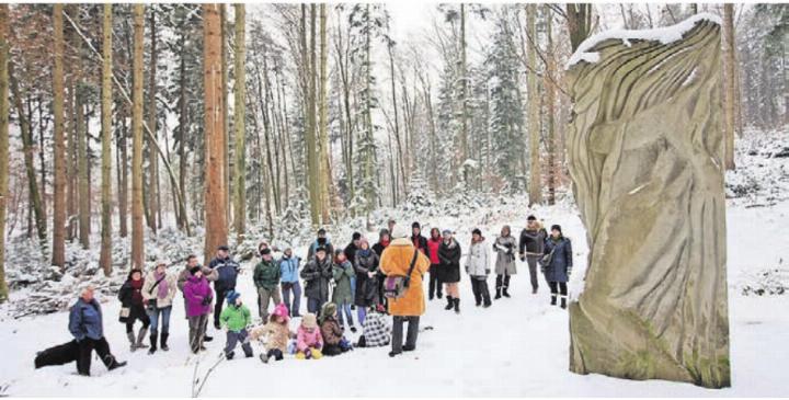Die winterlichen Sagenweg-Führungen bringen ein ganz spezielles Ambiente mit sich.
Bild: zg