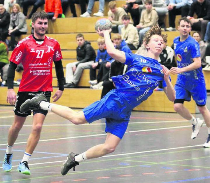 Elias Matrascia (Jahrgang 2007) zeigte eine starke Leistung und warf fünf Tore. Bild: jg