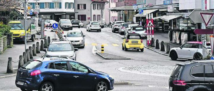 Die Mitte will die hohe Verkehrsbelastung im Wohler Zentrum weiterhin bekämpfen. Verkehrsmanagement, Mobilitätskonzept und Stadttunnel sind mögliche Massnahmen.