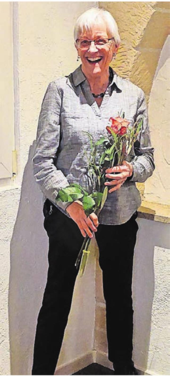 Myrta Lüthi ist seit 40 Jahren aktiv dabei und wurde für ihre Vereinstreue geehrt. Bild: zg