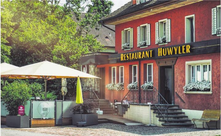 Im Freiamt bestehen immer weniger Traditionsbetriebe in der Gastronomie, wie der «Huwyler» in Merenschwand. Bild: rts
