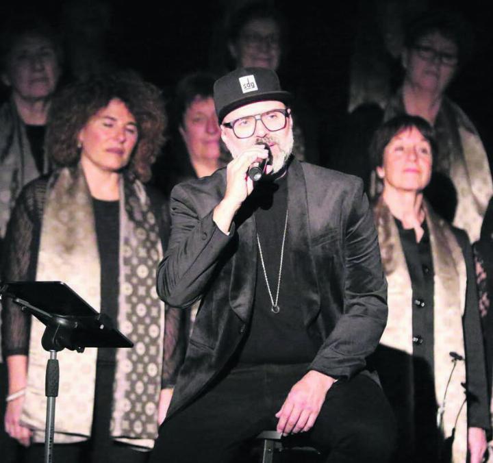 Ein magischer Abend im Rampenlicht: Micha Dettwyler ist nicht mehr der «Schattenstar». Bilder: Stefan Sprenger