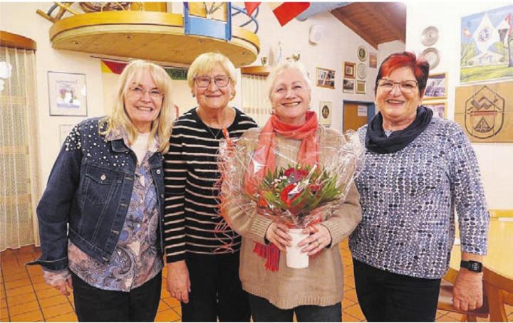 Der Vorstand (v. l.): Daniela Wüest, Christa Fust, Claudia Faoro (scheidende Präsidentin) und Silvia Gygax. Bild: zg
