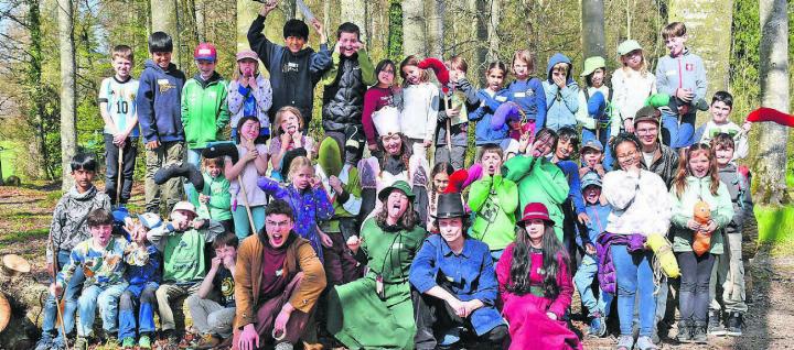 Das Gefolge von Robin Hood ist für alle Schandtaten bereit. Bilder: Monica Rast