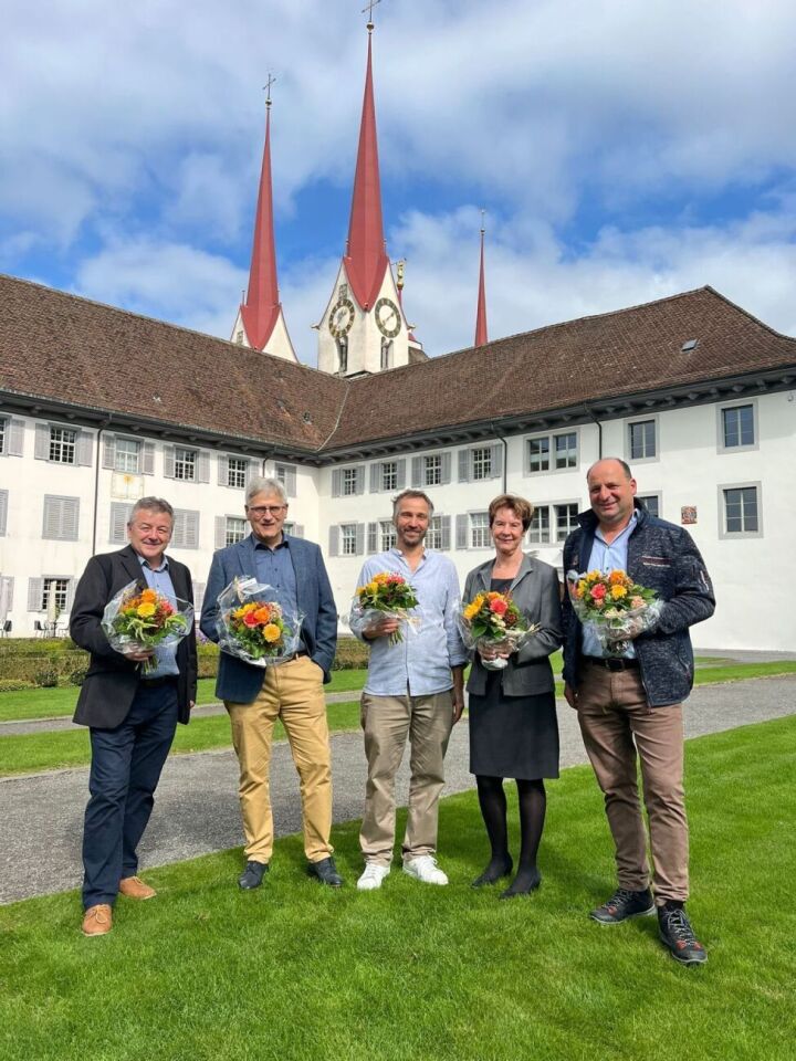 Das Quintett, das den neuen Murianer Gemeinderat bildet. Bild: zg