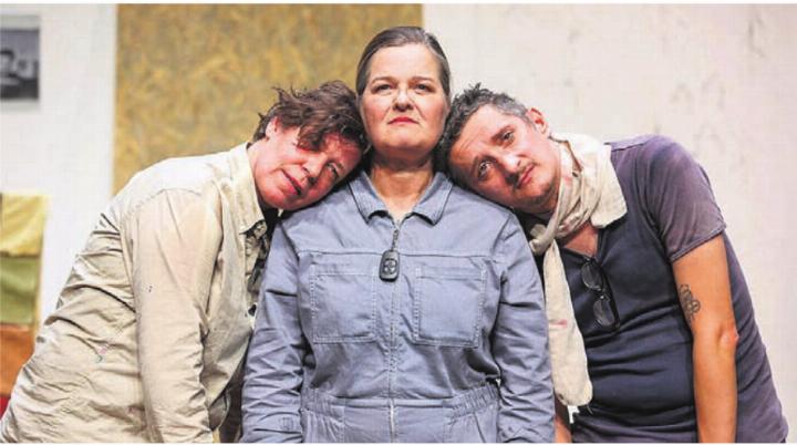 Zum 80. Geburtstag von Klaus Merz lässt das Theater Marie einige seiner Figuren lebendig werden. Bild: pd