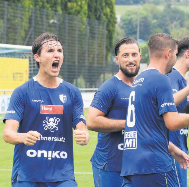 Möchte gegen Rotkreuz wieder einen Grund zum Jubeln haben: Javi Gabathuler (links). Bild: Archiv/spr Möchte gegen Rotkreuz wieder einen Grund zum Jubeln haben: Javi Gabathuler (links). Bild: Archiv/spr