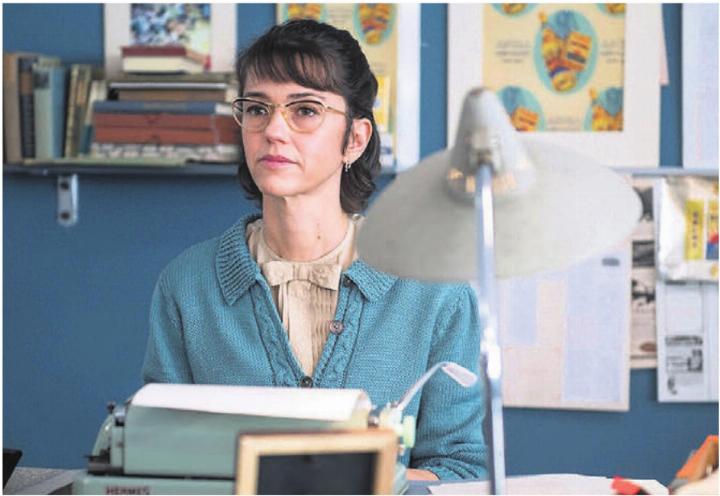 «Hallo Betty»: Die Werbetexterin Emmi Creola (Sarah Spale) hat 1956 die Kultfigur Betty Bossi erfunden. Bild: zg