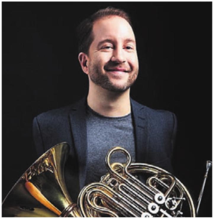 Felix Klieser kommt mit seinem Horn ins Künstlerhaus Boswil. Bild: MJ Kim