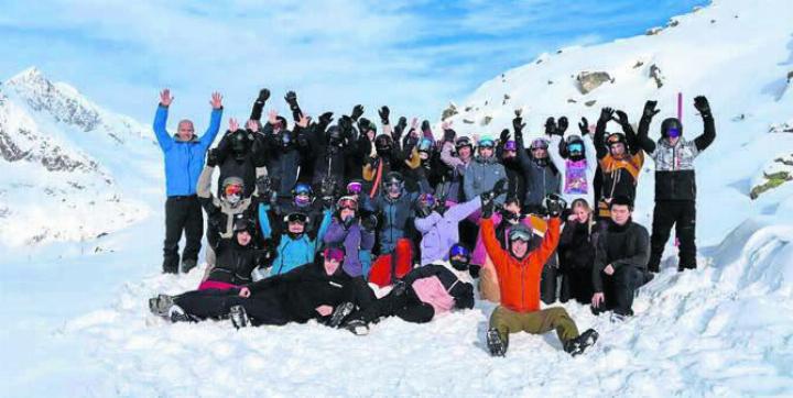 Im Schneesportlager der Kanti Wohlen herrschte sehr gute Stimmung. Bild: zg