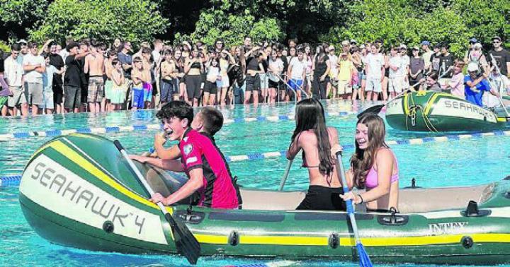 Volle Badi beim Jugendfest Ende Juni. Im Juli kamen kaum noch Gäste. Bild: spr