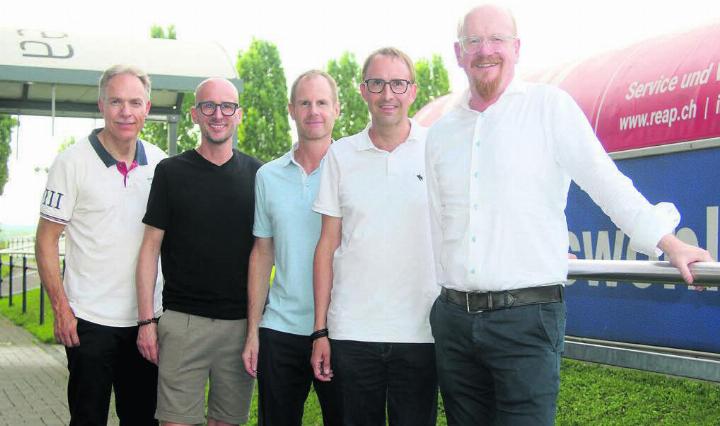 Der Vorstand der Donatorenvereinigung des FC Wohlen (von links): Remo Wissmann, Daniel Trottmann, Stephan Jöhl, Matthias Fricker, Jürgen Frömberg. Bild: Josip Lasic
