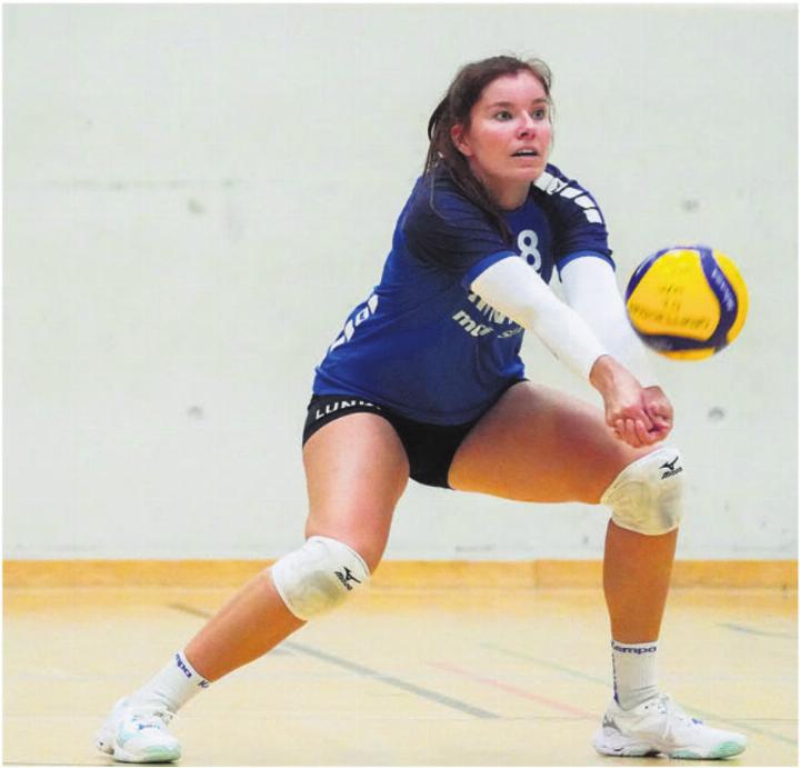 Eine intensive Saison wird am Samstag zu Ende gehen für die Fanionteams des TV Lunkhofen. Im Bild: Vorstandsmitglied und «Eis»-Spielerin Kerstin Hagenbuch. Bild: Andy Müller