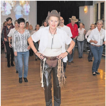Tanzen in die Nacht - Linedance ist beliebt und gesund. Bild: zg