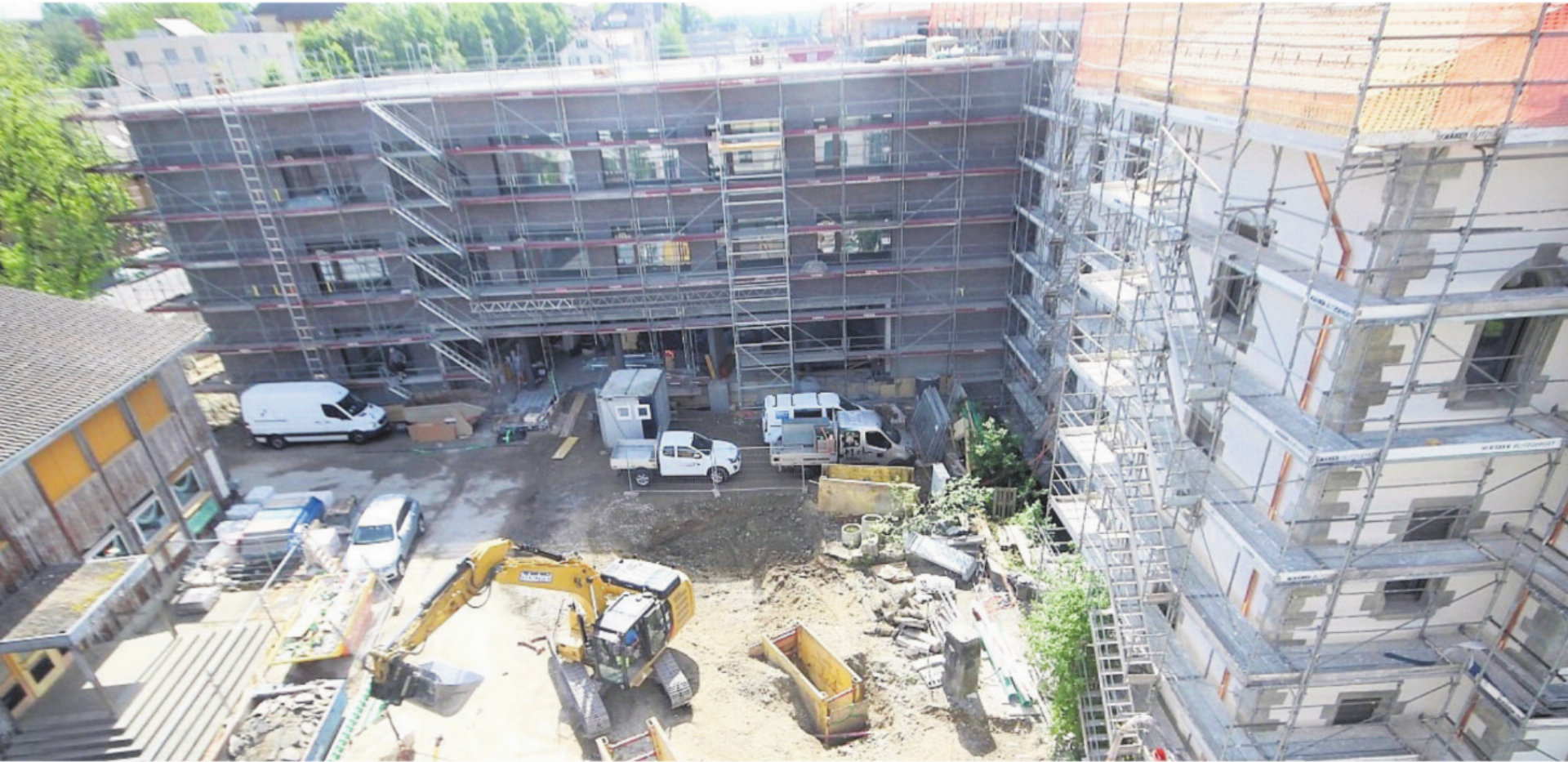 Pünktlich zum Schuljahresstart im August bereit: Die Grossbaustelle des Schulzentrums Halde mit der Erweiterung und Modernisierung der Bezirksschule kommt sehr gut voran.    Bild: pd - Das Bild wird blockiert. – Möglicherweise durch einen aktiven Adblocker.