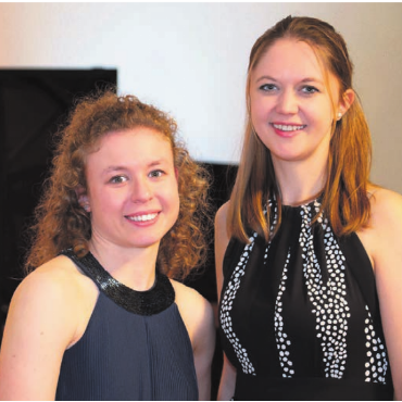 Ein klingendes Geschenk - Geben ein Konzert zum Muttertag (v. l.): Silvia Carlin am Klavier und Valentina Dubrovina am Cello. Bild: pd