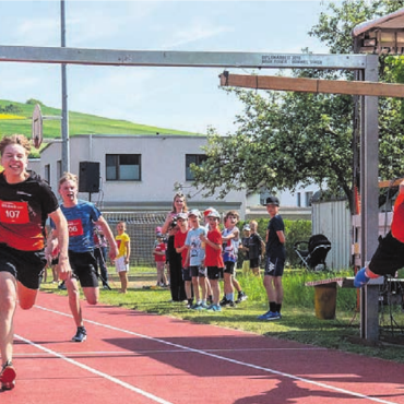Schnell, laut, mitreissend - Den ganzen Nachmittag über gab es viele knappe Entscheidungen.    Bilder: sh