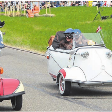 Heisse Motoren, lachende Gesichter - Die Microcars sorgten für gute Stimmung.
