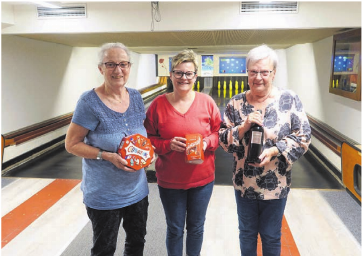 Die besten Keglerinnen (von links): Ursi Stutz, Siegerin Trix Heimgartner und Trudi Dubach. Bild: zg