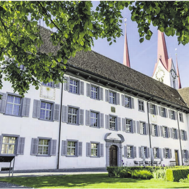 Es lohnt sich, neugierig zu sein - Murikultur: verwurzelt und weltoffen im Kloster Muri. 1000 Jahre Geschichte – moderne Kultur und inspirierende Vielfalt. Bild: pd