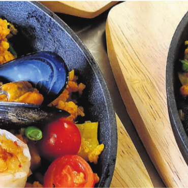 Sommerlicher Genuss im Restaurant Huwyler - Paella «El estilo de Martin». Bilder: zg