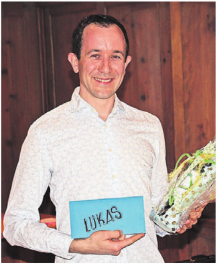 Nach 13 Jahren gibt Lukas Müller das Präsidium der MG Bünzen an Rahel Bircher ab. Bilder: zg