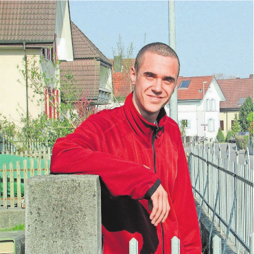 Kerzen, Pilz und Rap - Jan Dettwyler Anfang der 2000er-Jahre am Bankweg in Wohlen.