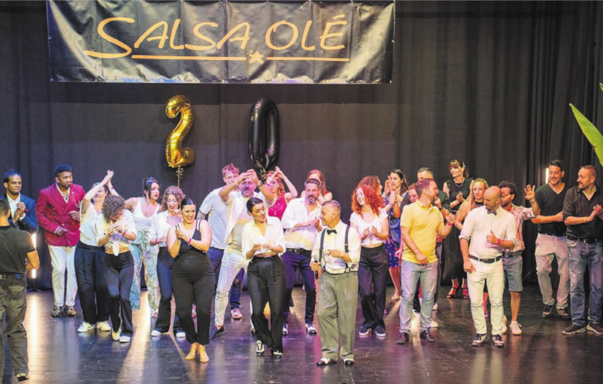 Bei der Show wurden die besondere Tanzschule und alle beteiligten Menschen gebührend gefeiert. - Das Bild wird blockiert. – Möglicherweise durch einen aktiven Adblocker.