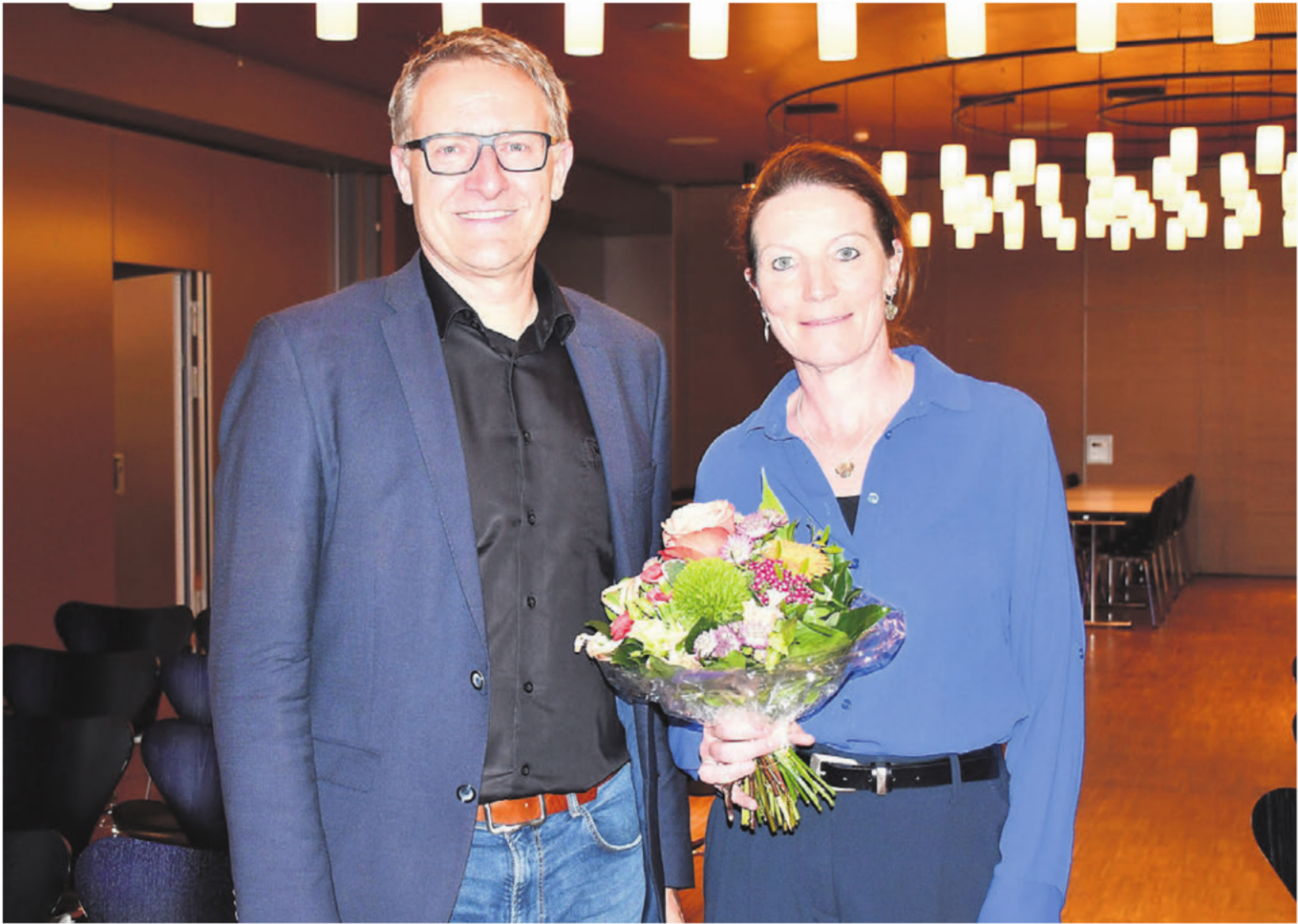Präsidium und Verantwortung des Kesd übergeben: Arsène Perroud und die neue Präsidentin Natascha Brunold. Bild: Daniel Marti - Das Bild wird blockiert. – Möglicherweise durch einen aktiven Adblocker.