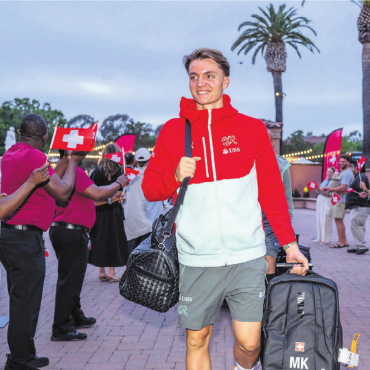 Nati-Debüt und Abflug - Die Nati und Marvin Keller kommen im WM-Basiscamp an, dem Hotel Fairmont Grand Del Mar in San Diego. 
Bild: Freshfocus