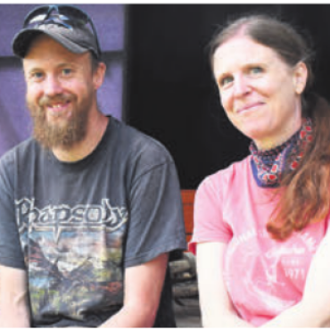 «Wir machen Menschen glücklich» - Matthias Wüthrich und Miriam Corboz von der Sommerbar freuen sich auf den Start.