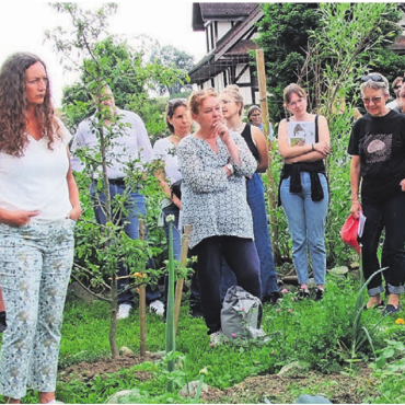 «Läbigi Gärte» über Kraut und Kräuter - In Bremgarten werden demnächst wieder Gärten besichtigt – wobei man gleichzeitig allerhand Spannendes erfährt. Bild: bo/Archiv