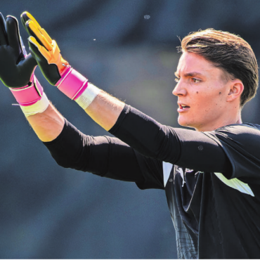 Gute Energie für die Nati - Clubs aus der Premier League und Ajax Amsterdam haben laut Sky Interesse an Marvin Keller. Der YB-Goalie aus Berikon fokussiert sich nun aber voll auf die Nati. Bild: Freshfocus