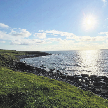 Der Sommer in Bildern - Am Strand von Doolin an der Atlantikküste Irlands – der Sommer lässt sich vielerorts bestens geniessen. Bild: Annemarie Keusch