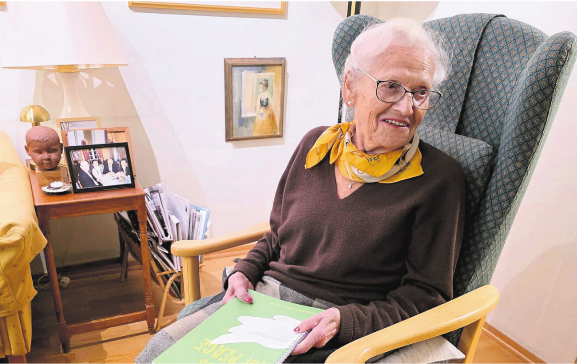 Seit 1969 lebt Edith Notowicz in Norwegen. Am 28. Oktober 2025 erhielt sie die Verdienstmedaille des Königs. Sie wurde für ihren Einsatz für Vergebung, Hoffnung und Inklusion geehrt. Bild: zg - Das Bild wird blockiert. – Möglicherweise durch einen aktiven Adblocker.