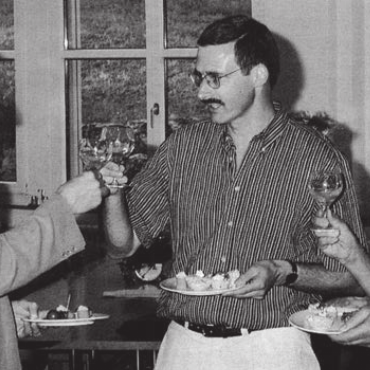 «Erlebnis Freiamt» aus der Taufe gehoben - Bei der Gründung zu «Erlebnis Freiamt»: (v. l.) Regierungsrat Rainer Huber, erster Präsident des Vereins Jörg Mühlebach und Mitinitiant Josef Villiger. Bild: archiv