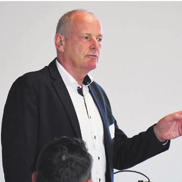 «Lokale Wertschöpfung ist wichtig» - Regierungsrat Stephan Attiger mahnte, dass der Kanton Aargau bei der Entwicklung der Arbeitsplätze unterdurchschnittlich ist. Gerade deswegen ist der Entwicklungsschwerpunkt Wohlen/Villmergen wichtig.