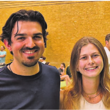 Manege frei fürs Jubiläum - Die beiden Co-Präsidenten Joel Demierre und Nina Hegnauer traten in diesem Zirkus bereits als Kinder auf.