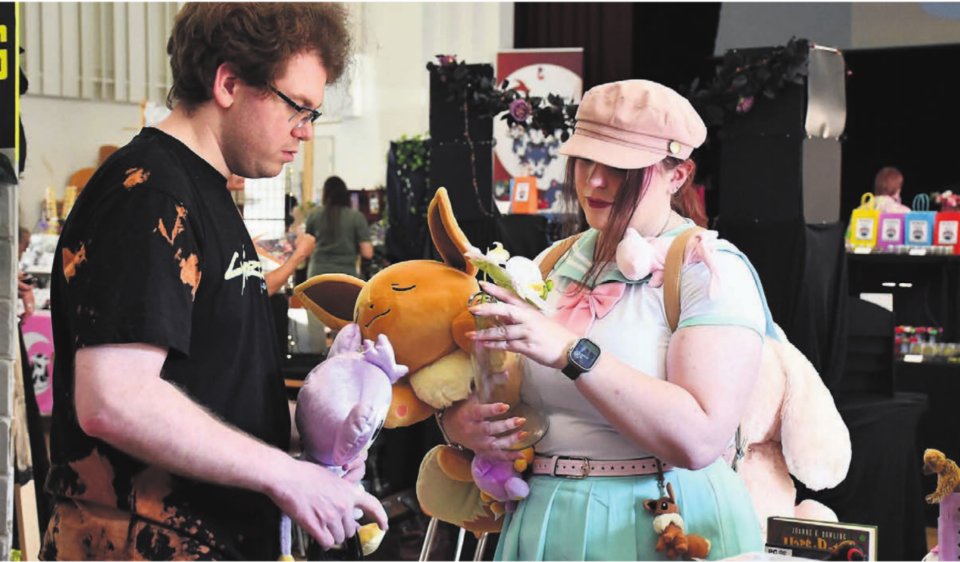 Cosplay ist eine Mischung aus Kreativität, Handwerk, Schauspiel und Fankultur. Für Szenenkenner war das Treffen in Bremgarten eine Möglichkeit, sich auszutauschen. Für Neugierige war es ein Abtauchen in eine magische Welt. - Das Bild wird blockiert. – Möglicherweise durch einen aktiven Adblocker.