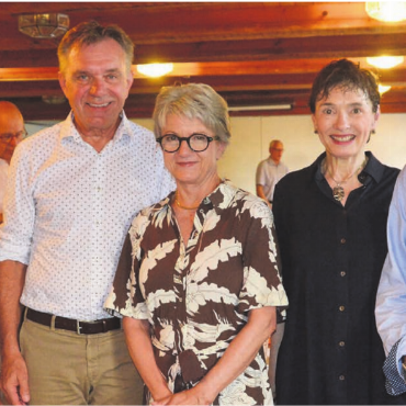Verschiedene Meinungen aushalten - Sie gaben bereitwillig Auskunft über verschiedene Themen in ihren Räten: (v. l.) Fraktionspräsident Alfons Paul Kaufmann, Nationalrat Andreas Meier, Nationalrätin Maya Bally, Ständerätin Marianne Binder-Keller und Regierungsrat Markus Dieth. Bild: Roger Wetli