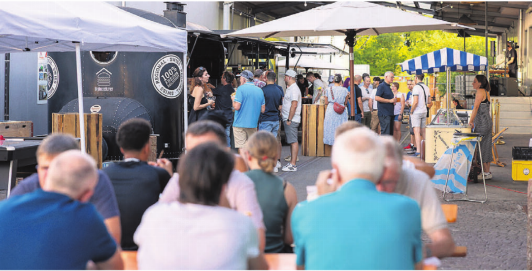 Gemütliches Ambiente, relaxte Stimmung. «Next Level» kommt an beim Publikum. Bilder: mm Gemütliches Ambiente, relaxte Stimmung. «Next Level» kommt an beim Publikum. Bilder: mm