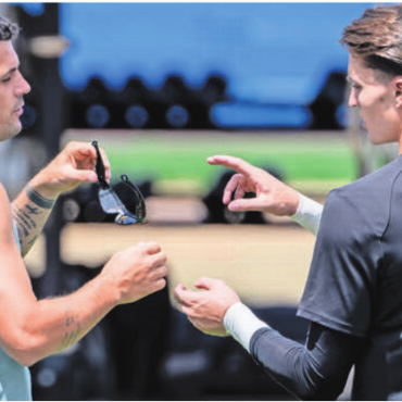 Jetzt gegen Algerien - Nati-Captain Granit Xhaka (links) und der Beriker Marvin Keller. Bild: Freshfocus